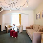 Mokrice Castle Estate Отель 4*