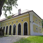 Mokrice Castle Estate Obrezje