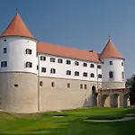 Hotell Mokrice Castle Estate 4*