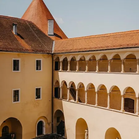 Mokrice Castle Estate 4*