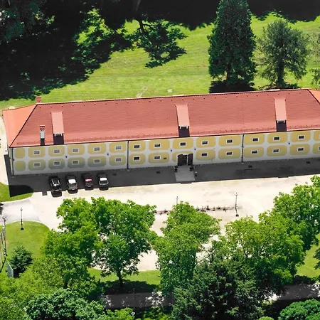 Mokrice Castle Estate 4*