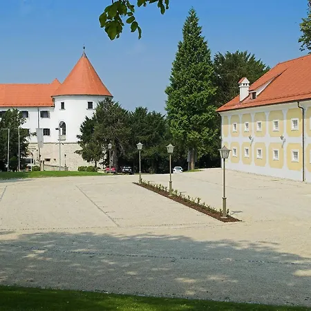 فندق Mokrice Castle Estate Obrezje