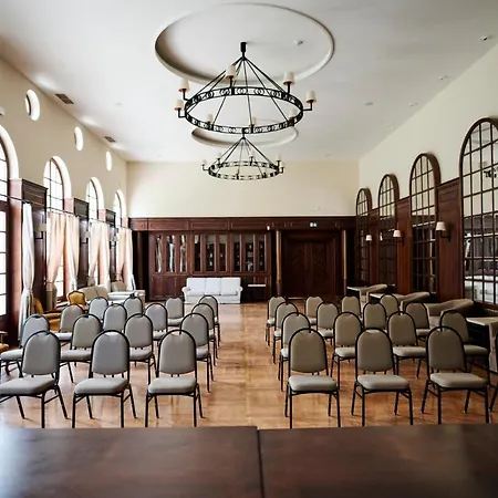 Mokrice Castle Estate 4*