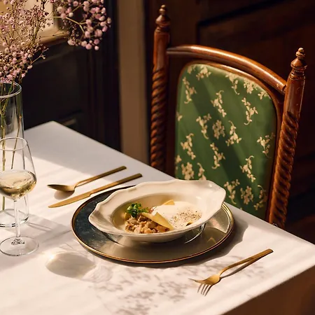 Mokrice Castle Estate