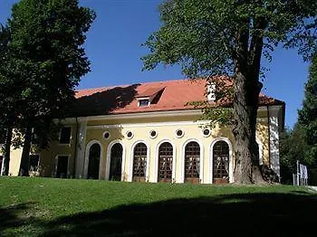 Hotell Mokrice Castle Estate Obrezje