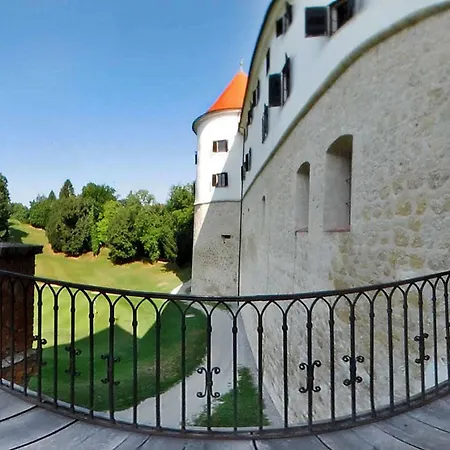 Mokrice Castle Estate 4*
