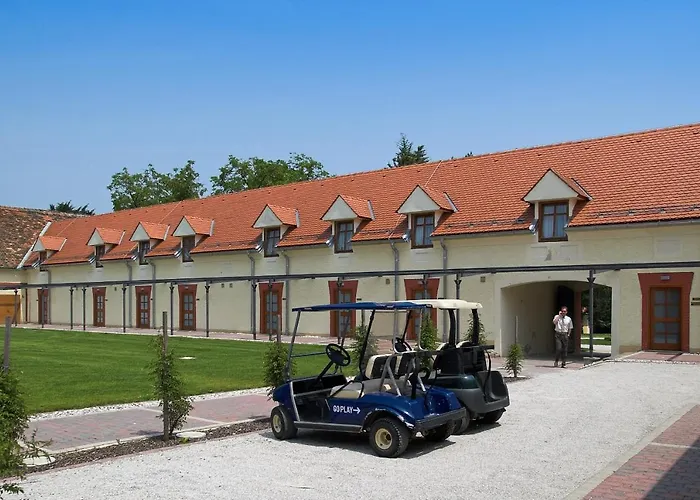 Szálloda Mokrice Castle Estate