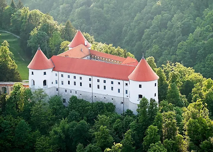 Mokrice Castle Estate Obrezje