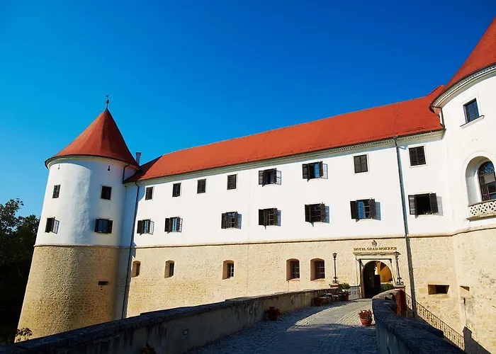 Hotel Mokrice Castle Estate Obrezje