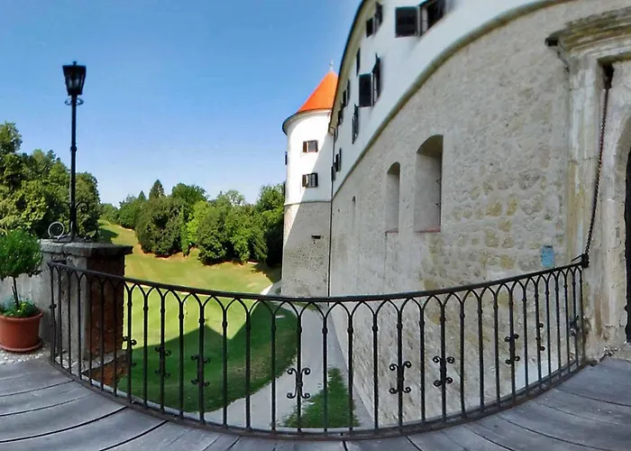 Mokrice Castle Estate 4*