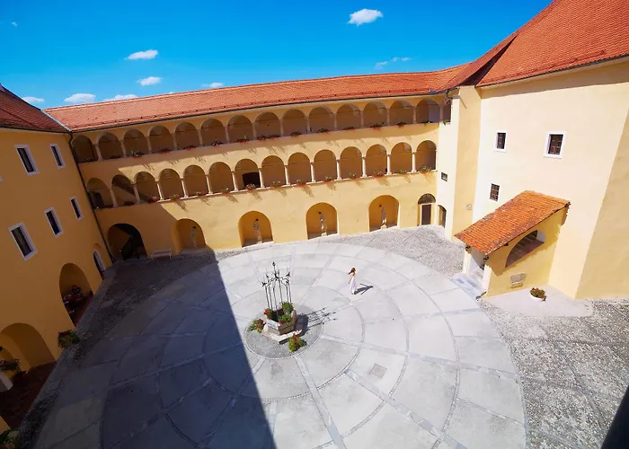 Mokrice Castle Estate 4*